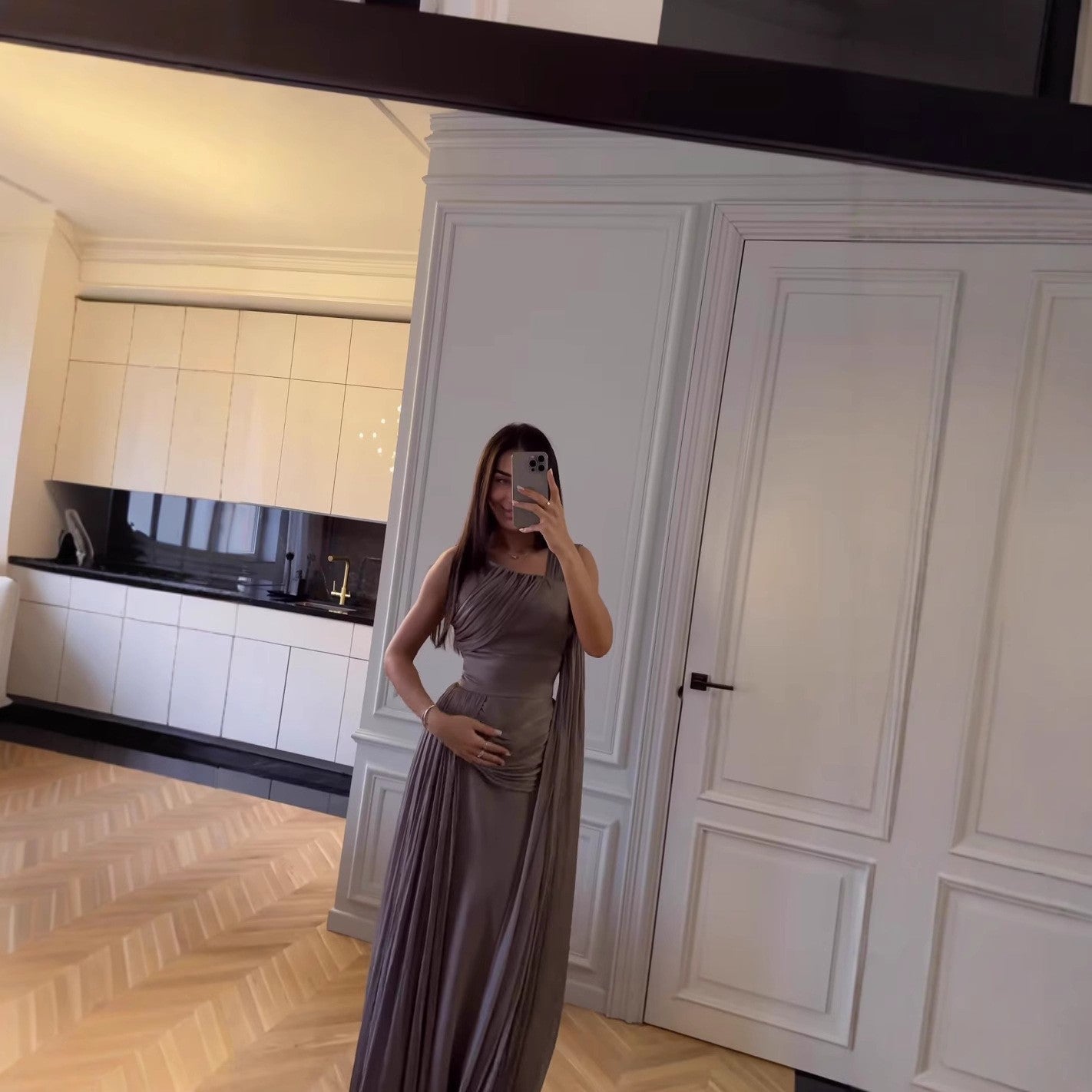 <font dir="auto" style="vertical-align: inherit;"><font dir="auto" style="vertical-align: inherit;">Lente/zomer 2025 grensoverschrijdende dameskleding uit Europa, Amerika en het Midden-Oosten - Onafhankelijke Amazon-winkel - Geplooide satijnen avondjurken